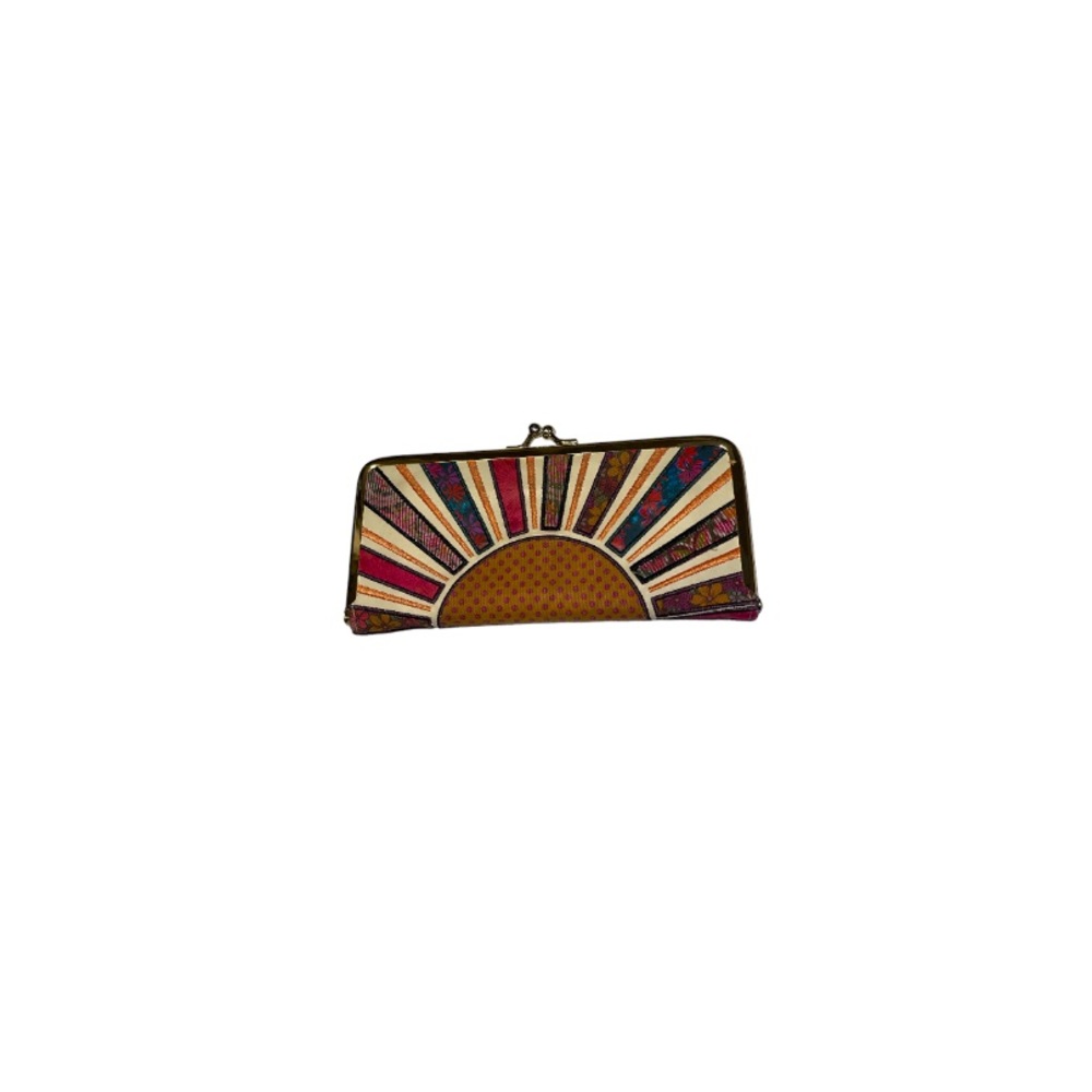 Vintage Sunrise Leather Wallet with Double Kiss Closure
